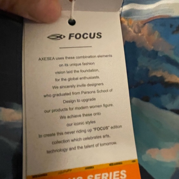 Axesea  Women’s Rashguard Long Sleeve Swimsuit - Picture 7 of 15